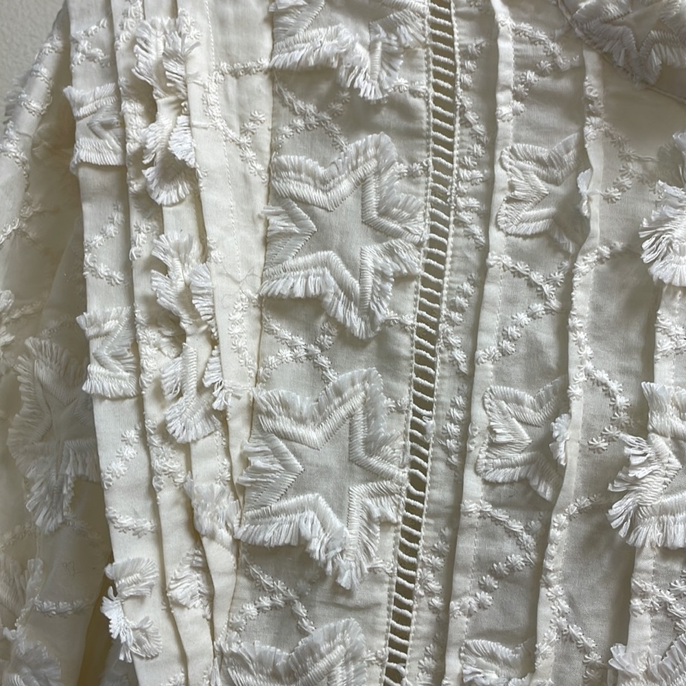 New Women’s Farm Rio Ivory 3D Stars Blouse For Anthropologie!!🔥🔥🔥 - Picture 9 of 16